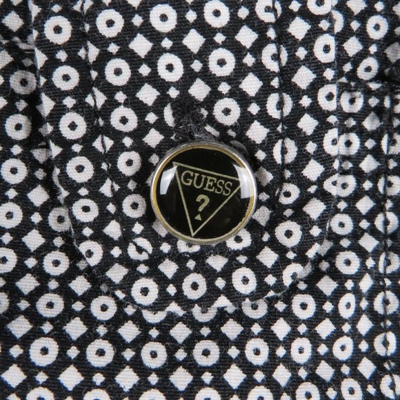 Guess* Women's Long Sleeve Low V-Neck Button Down Curved Hem Shirt~ Size‎ Medium - Picture 7 of 13